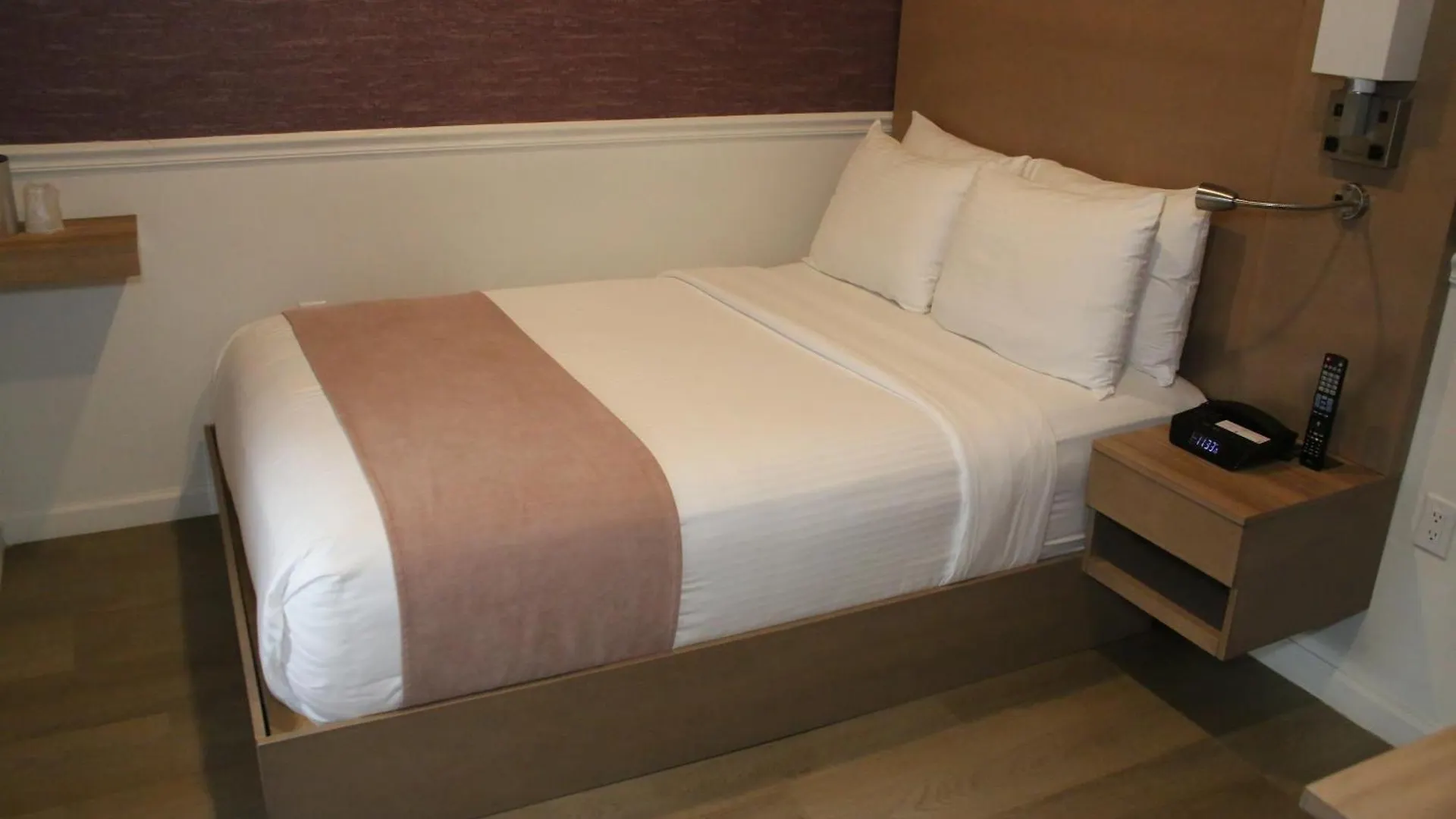 The Mayfair Hotel Times Square, Ascend Hotel Collection New York