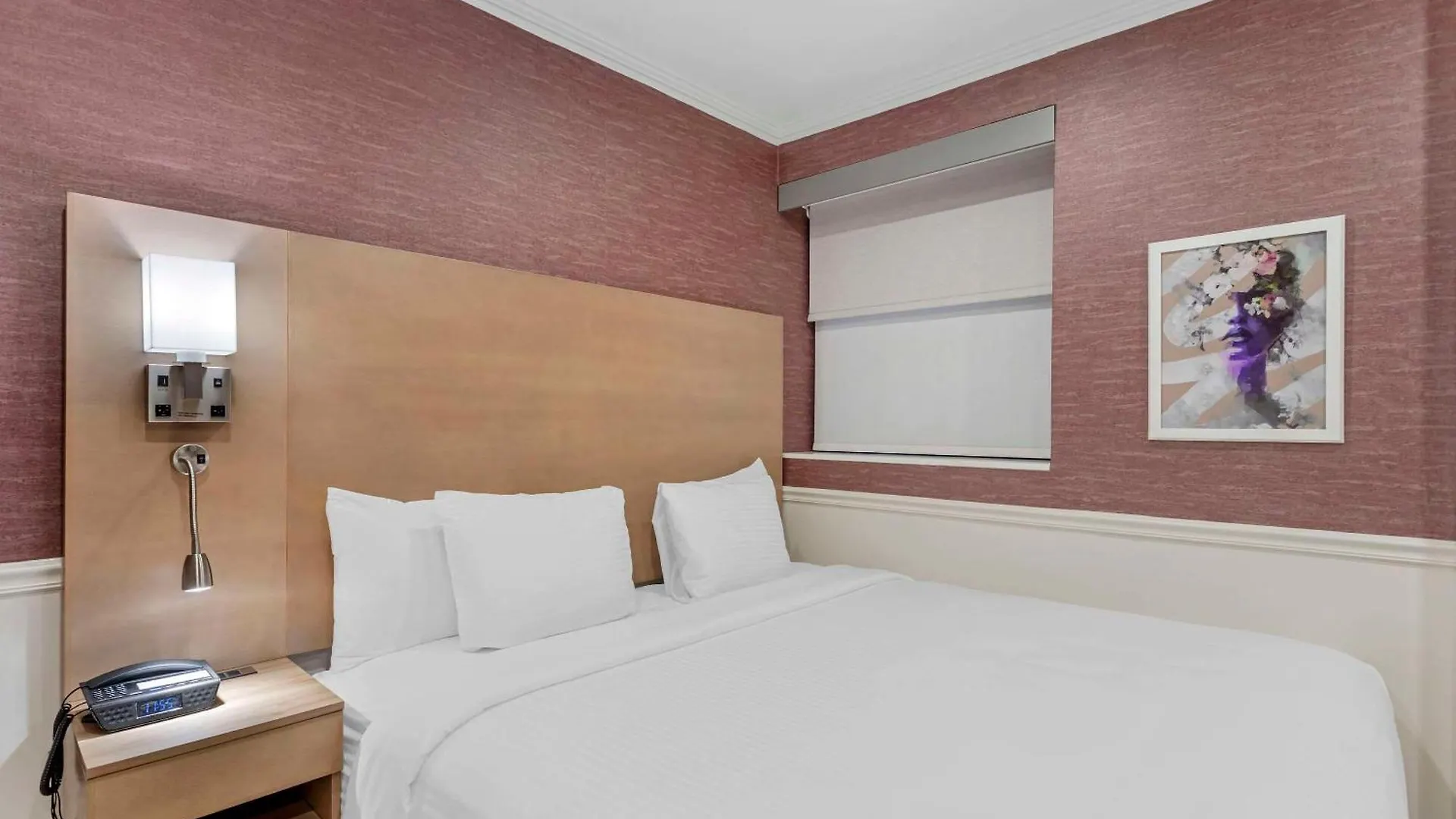 The Mayfair Hotel Times Square, Ascend Hotel Collection New York 3*,
