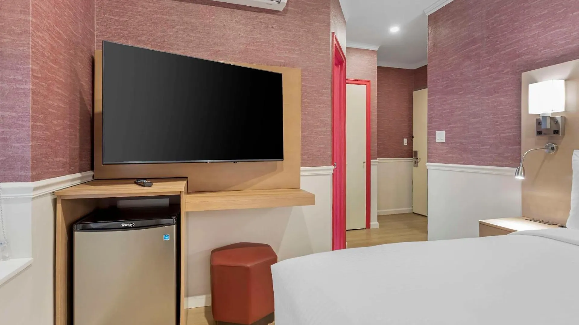 The Mayfair Hotel Times Square, Ascend Hotel Collection New York