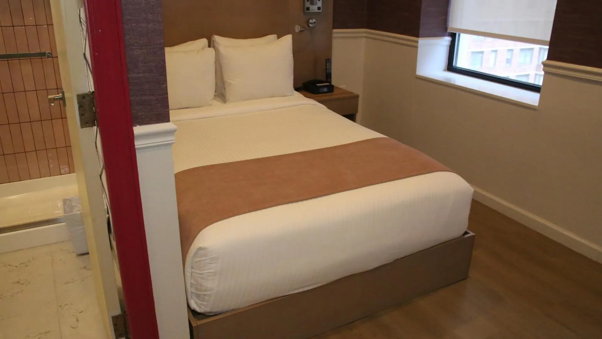 The Mayfair Hotel Times Square, Ascend Hotel Collection New York